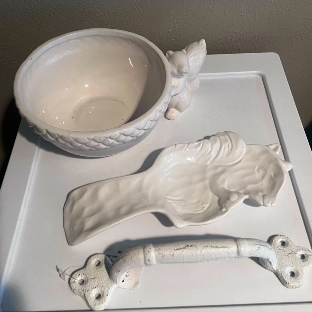 White Ceramic Kitchen Accessories Set - Picture 2 of 8